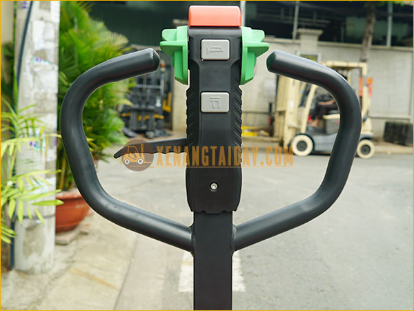 Xe nâng tay điện thấp bán tự động 1.5 tấn NOBLELIFT MỚI 100%